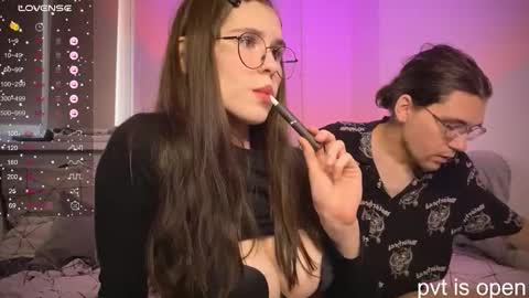 Snapshot of passiondesire_ chatting on 10-08-25, 08:34 Zoe online show from 10-08-25, 08:34