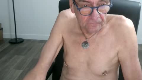 Bob online show from 12-15-25, 04:11