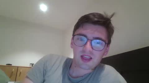 Snapshot of patat1996 chatting on 09-20-25, 02:23 patat1996 online show from 09-20-25, 02:23