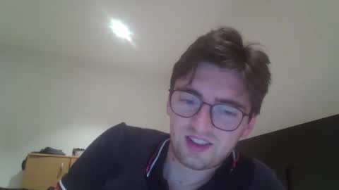 Snapshot of patat1996 chatting on 10-18-25, 11:33 patat1996 online show from 10-18-25, 11:33