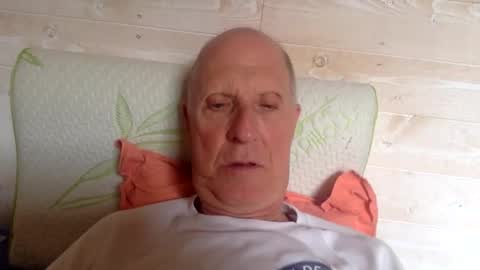 Pati24 online show from 10-18-25, 01:01