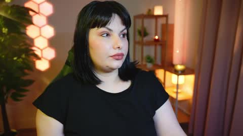 Snapshot of patricia_bennett chatting on 03-26-26, 10:04 Patricia online show from 03-26-26, 10:04