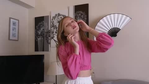 Vicki online show from 09-13-25, 10:48