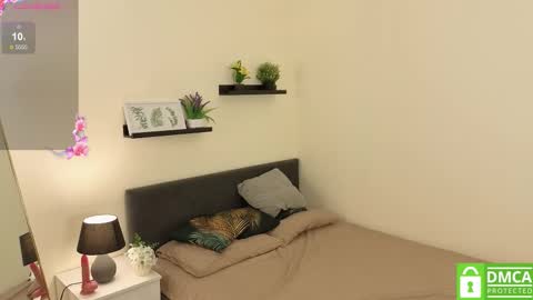 Vicki online show from 10-17-25, 10:07