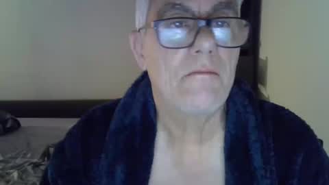 patrick5275 online show from 12-21-24, 05:14