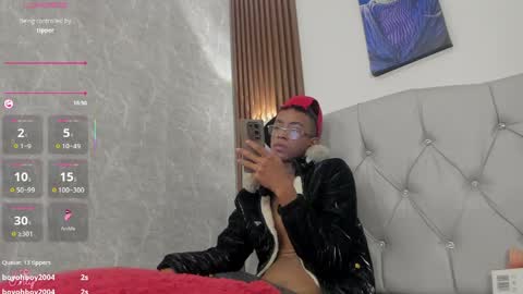 Snapshot of patrick_lovee chatting on 05-09-26, 09:25 Patrick online show from 05-09-26, 09:25