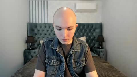 Snapshot of patrickbevy chatting on 05-27-26, 01:57 Patrick online show from 05-27-26, 01:57