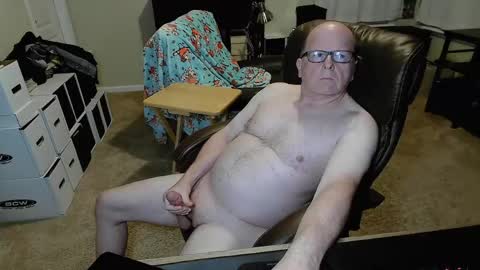 Snapshot of patrickstroking chatting on 04-15-26, 08:54 patrickstroking online show from 04-15-26, 08:54