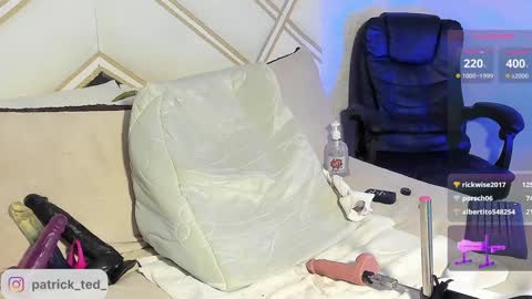 Snapshot of patrickted chatting on 01-22-25, 02:04 patrick ted online show from 01-22-25, 02:04