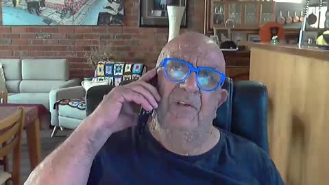 Snapshot of patvac chatting on 12-14-24, 11:01 patvac online show from 12-14-24, 11:01