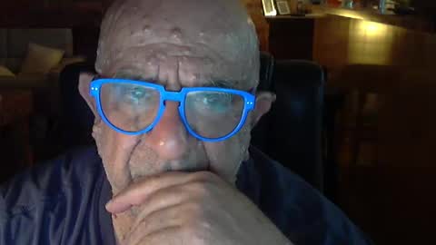 Snapshot of patvac chatting on 01-04-25, 12:59 patvac online show from 01-04-25, 12:59