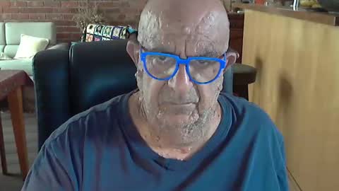 Snapshot of patvac chatting on 01-05-25, 12:52 patvac online show from 01-05-25, 12:52