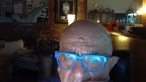 Snapshot of patvac chatting on 01-21-25, 12:50 patvac online show from 01-21-25, 12:50