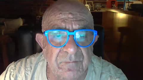 Snapshot of patvac chatting on 01-22-25, 02:03 patvac online show from 01-22-25, 02:03