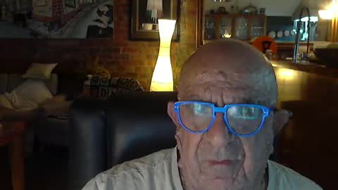 Snapshot of patvac chatting on 01-29-25, 02:32 patvac online show from 01-29-25, 02:32