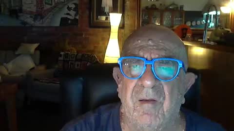 Snapshot of patvac chatting on 01-30-25, 01:42 patvac online show from 01-30-25, 01:42