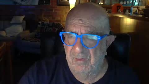 Snapshot of patvac chatting on 02-01-25, 02:45 patvac online show from 02-01-25, 02:45