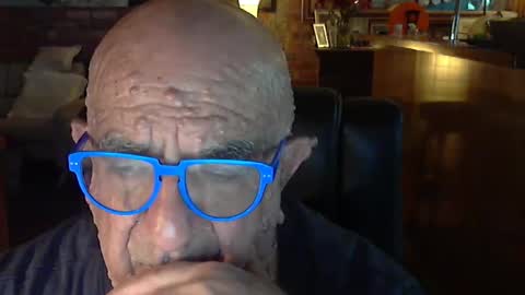 Snapshot of patvac chatting on 02-08-25, 01:33 patvac online show from 02-08-25, 01:33