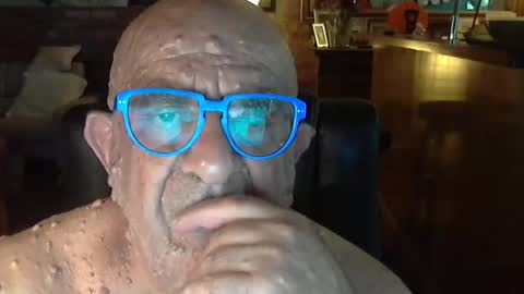 Snapshot of patvac chatting on 02-09-25, 12:52 patvac online show from 02-09-25, 12:52