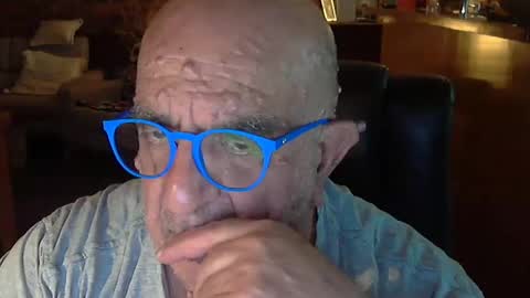 Snapshot of patvac chatting on 02-19-25, 12:55 patvac online show from 02-19-25, 12:55