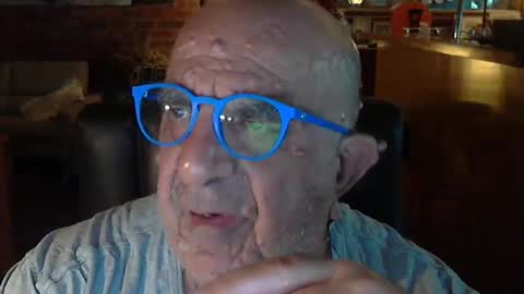 Snapshot of patvac chatting on 02-24-25, 12:26 patvac online show from 02-24-25, 12:26