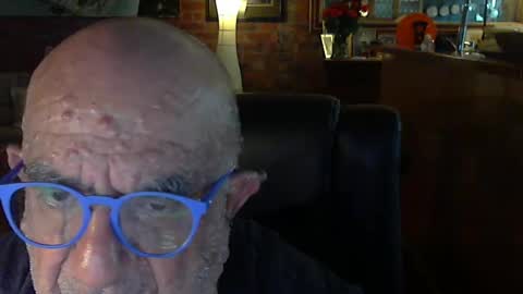 Snapshot of patvac chatting on 03-02-25, 02:54 patvac online show from 03-02-25, 02:54