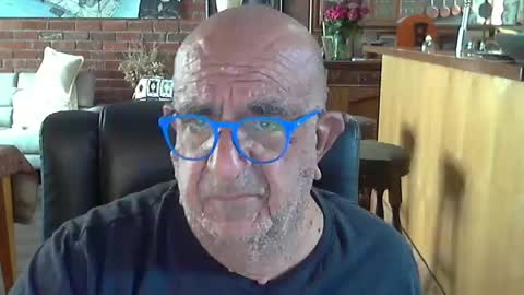 Snapshot of patvac chatting on 03-02-25, 11:31 patvac online show from 03-02-25, 11:31