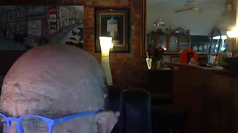 Snapshot of patvac chatting on 03-09-25, 01:37 patvac online show from 03-09-25, 01:37