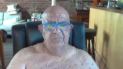 Snapshot of patvac chatting on 03-12-25, 03:46 patvac online show from 03-12-25, 03:46