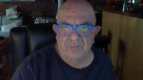 Snapshot of patvac chatting on 03-12-25, 11:01 patvac online show from 03-12-25, 11:01