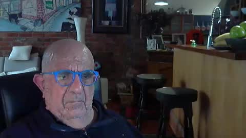 Snapshot of patvac chatting on 09-25-25, 06:17 patvac online show from 09-25-25, 06:17