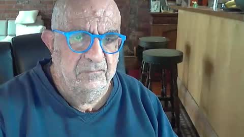 Snapshot of patvac chatting on 09-27-25, 02:05 patvac online show from 09-27-25, 02:05