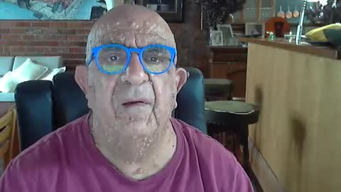 Snapshot of patvac chatting on 10-11-25, 12:21 patvac online show from 10-11-25, 12:21