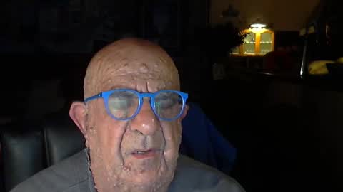 Snapshot of patvac chatting on 11-01-25, 04:42 patvac online show from 11-01-25, 04:42