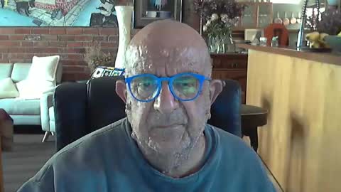 Snapshot of patvac chatting on 11-23-25, 11:26 patvac online show from 11-23-25, 11:26