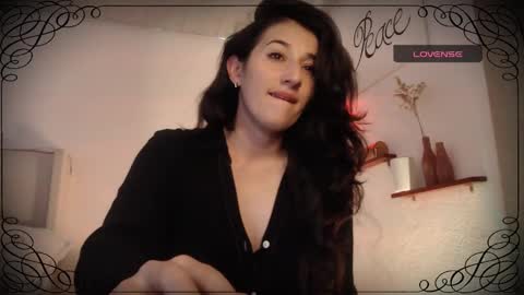 Snapshot of pau_1 chatting on 01-22-25, 07:24 paula online show from 01-22-25, 07:24