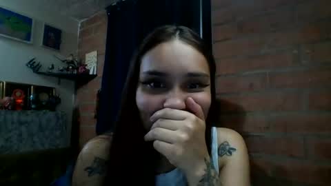 Snapshot of pau_cat chatting on 07-11-26, 05:54 Pau online show from 07-11-26, 05:54