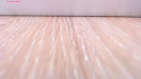 Snapshot of pau_heart chatting on 11-17-25, 05:19 Paulina online show from 11-17-25, 05:19