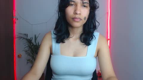 Snapshot of pau_heart chatting on 12-02-25, 04:40 Paulina online show from 12-02-25, 04:40