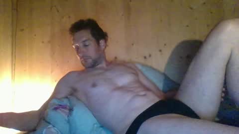 Snapshot of paueriwan chatting on 04-26-26, 02:09 paueriwan online show from 04-26-26, 02:09