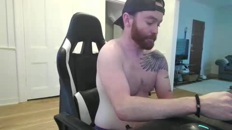 Snapshot of paul9333 chatting on 12-17-24, 06:20 shy online show from 12-17-24, 06:20