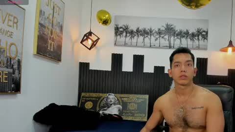 Snapshot of paul_cros chatting on 06-14-26, 11:23 paul_cros online show from 06-14-26, 11:23