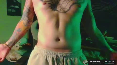 Snapshot of paul_razor chatting on 05-27-26, 07:22 Paul online show from 05-27-26, 07:22