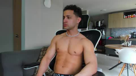 Snapshot of paul_reyborg chatting on 11-21-25, 06:06 Paul online show from 11-21-25, 06:06