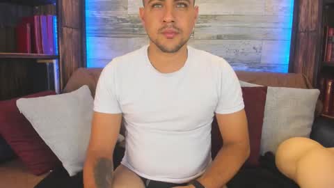 Paul Rivera online show from 11-08-25, 02:17