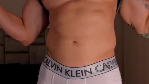 Snapshot of paul_roger chatting on 12-07-24, 07:21 PAUL ROGER online show from 12-07-24, 07:21