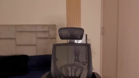 Snapshot of paul_roger chatting on 01-28-25, 12:57 PAUL ROGER online show from 01-28-25, 12:57