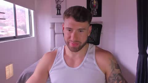 Snapshot of paul_roger chatting on 03-05-25, 04:57 PAUL ROGER online show from 03-05-25, 04:57