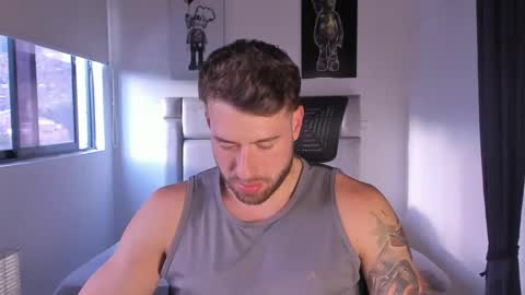 Snapshot of paul_roger chatting on 03-09-25, 10:19 PAUL ROGER online show from 03-09-25, 10:19