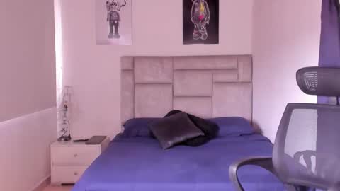 Snapshot of paul_roger chatting on 10-11-25, 03:10 PAUL ROGER online show from 10-11-25, 03:10